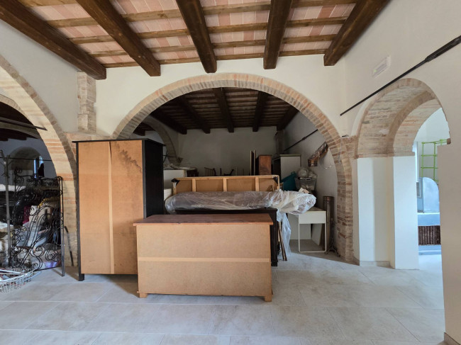 Casale in vendita a Fermo