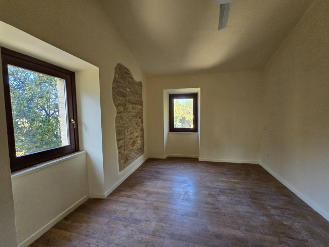 Casale in vendita a Fermo