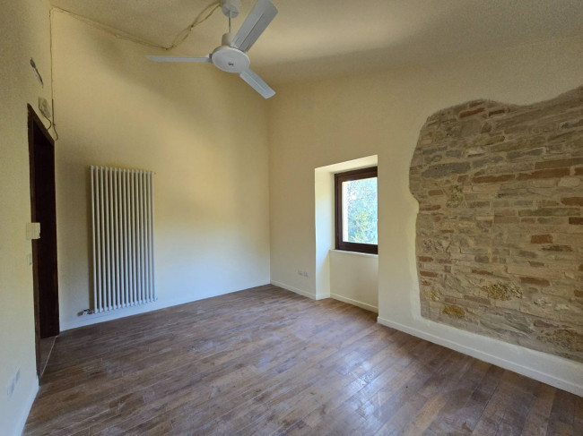 Casale in vendita a Fermo