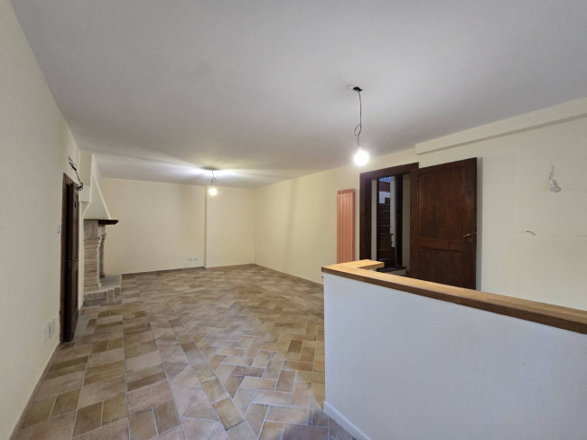 Casale in vendita a Fermo