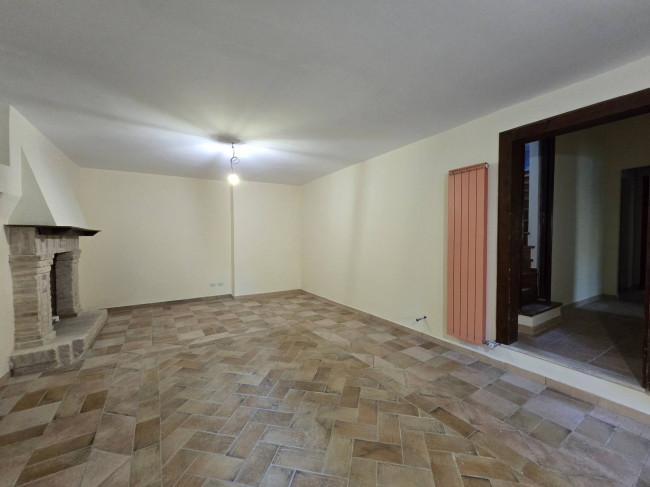 Casale in vendita a Fermo