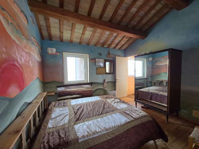  for sale in Montegiorgio