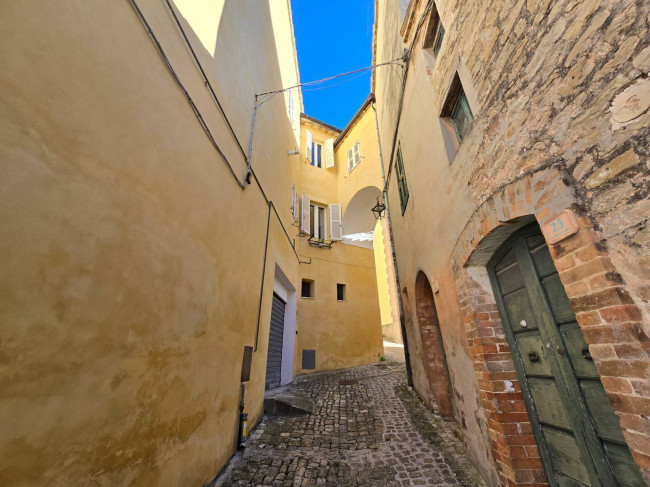 Casa indipendente in vendita a Monte San Martino