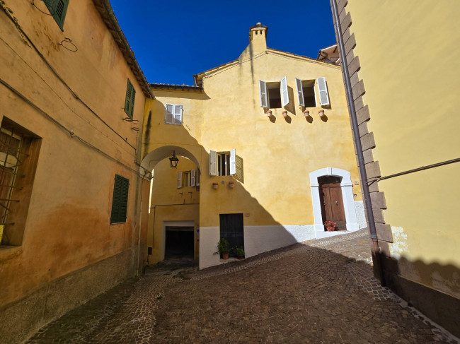 Casa indipendente in vendita a Monte San Martino