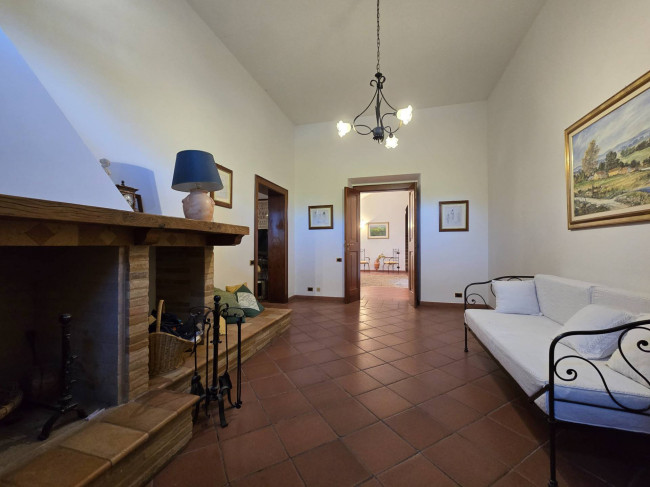 Casale in vendita a Fermo