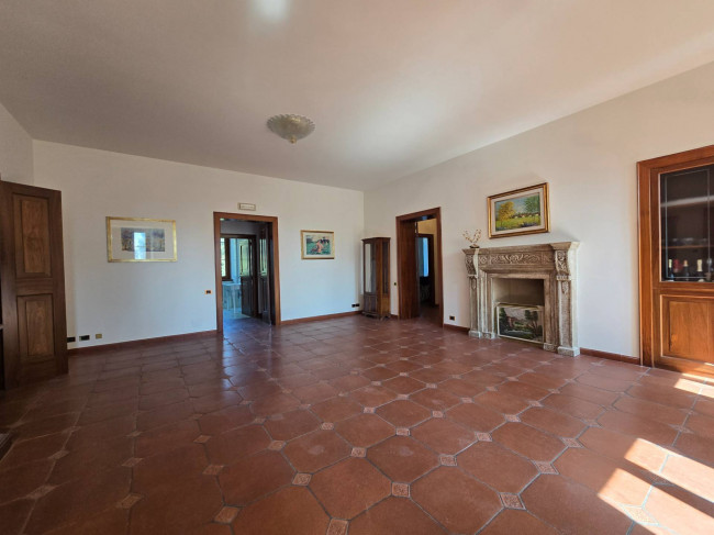 Casale in vendita a Fermo