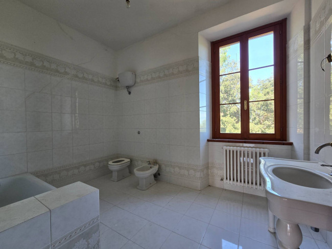 Casale in vendita a Fermo