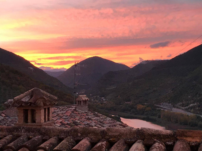 Casa indipendente in vendita a Caldarola