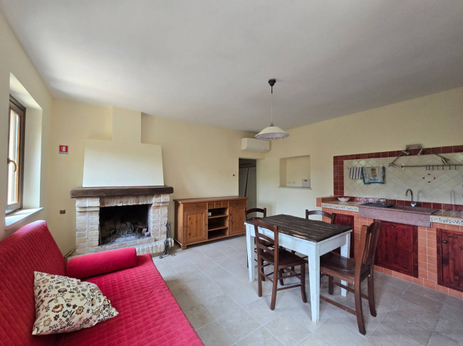 Casale in vendita a Fermo