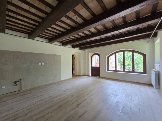 Casale in vendita a Fermo