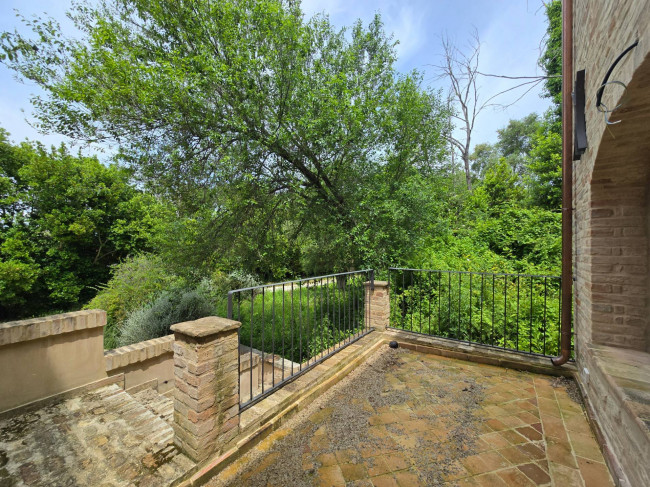 Casale in vendita a Fermo