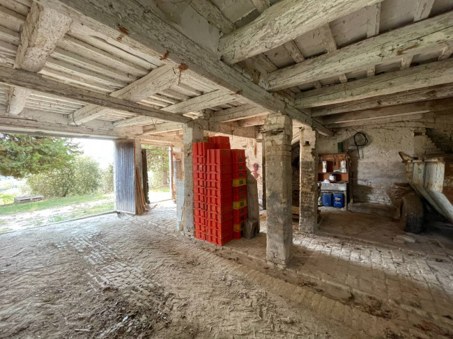 Rustico in vendita a Fermo