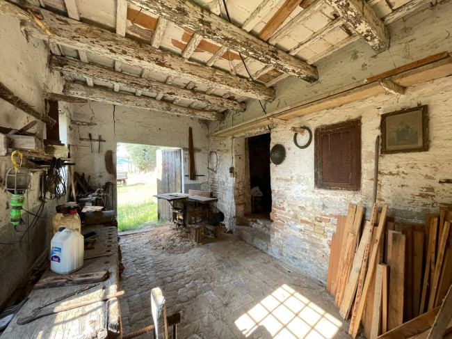 Rustico in vendita a Fermo