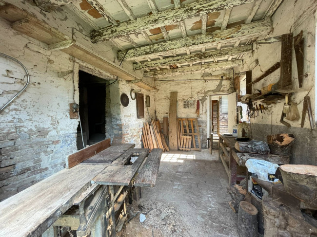 Rustico in vendita a Fermo