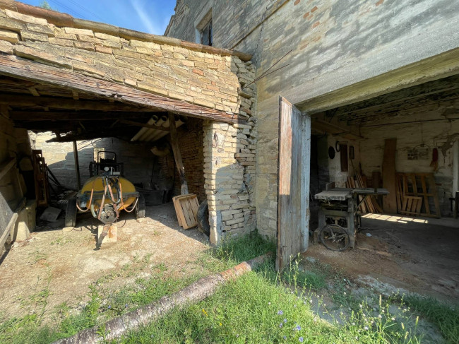 Rustico in vendita a Fermo