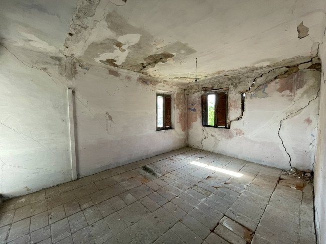 Rustico in vendita a Fermo