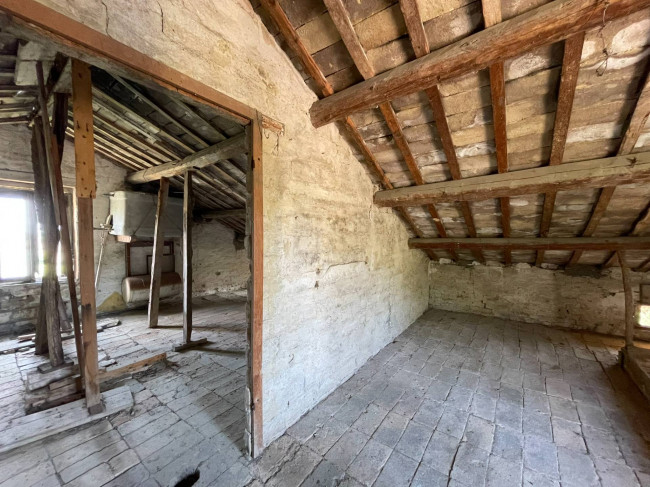 Rustico in vendita a Fermo