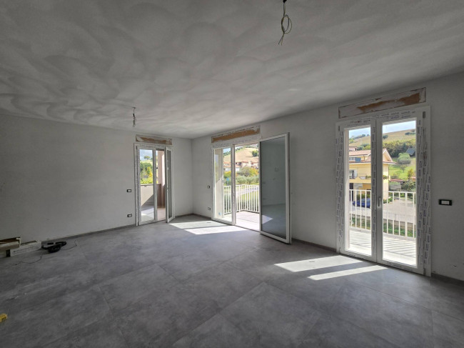  for sale in Ponzano di Fermo