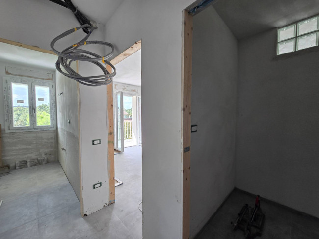  for sale in Ponzano di Fermo