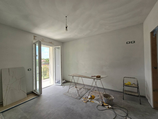  for sale in Ponzano di Fermo