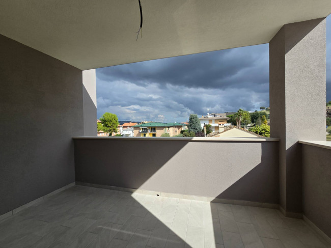  for sale in Ponzano di Fermo