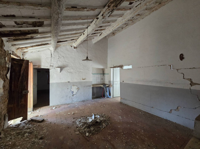 Rustico in vendita a Montelupone