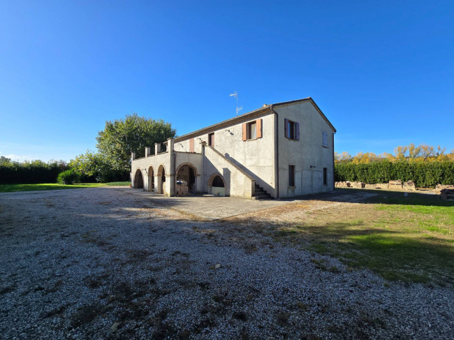 Casa singola in vendita a Montefiore dell'Aso