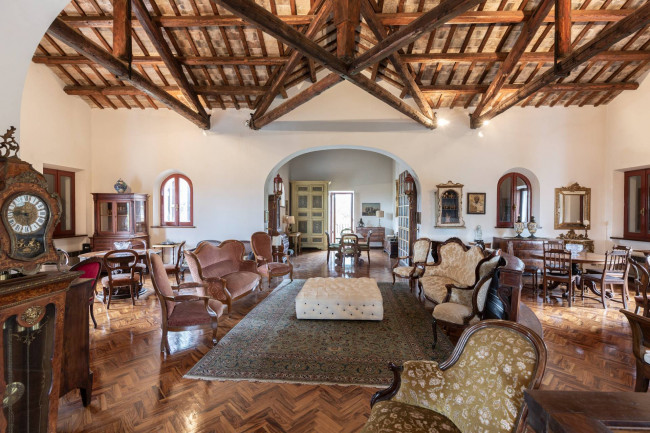 Villa in vendita a Jesi