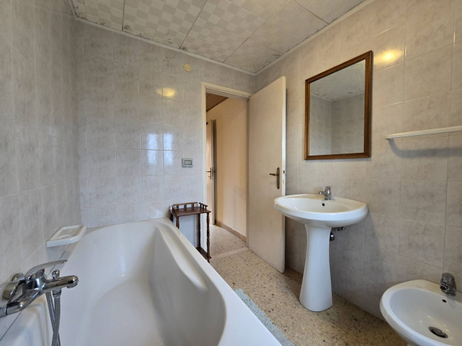 Casa indipendente in vendita a Castignano