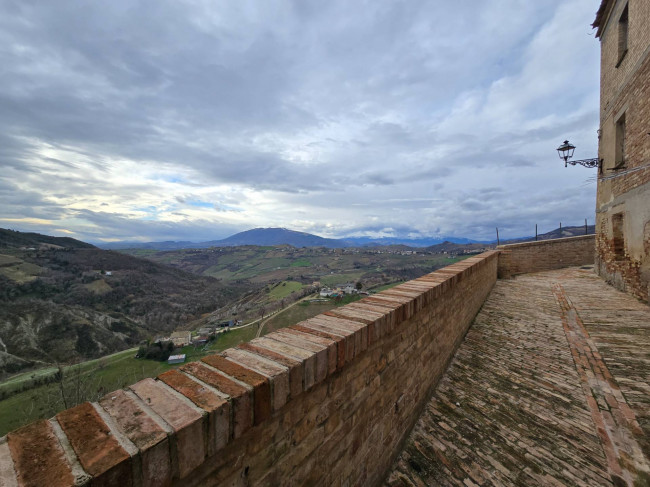 Casa indipendente in vendita a Castignano