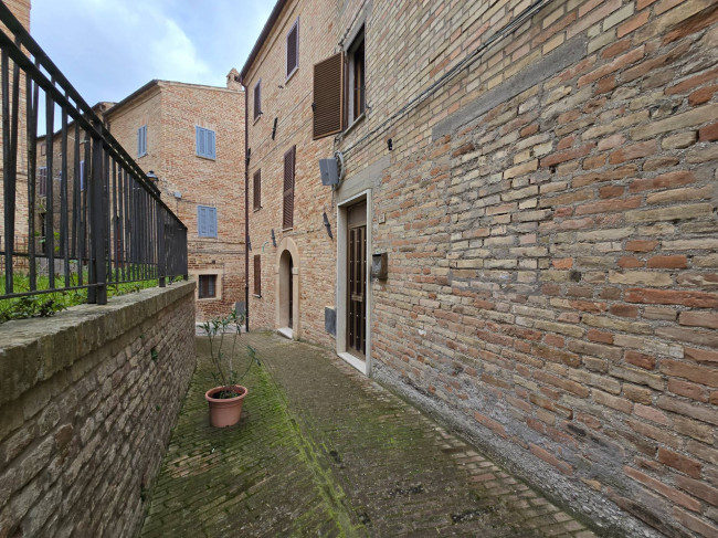 Casa indipendente in vendita a Castignano