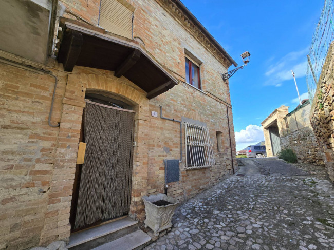 Semi-detached house for sale in Lapedona