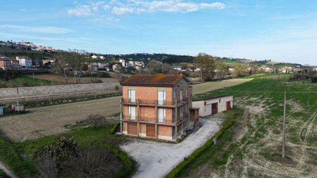 Casa singola in vendita a Fermo