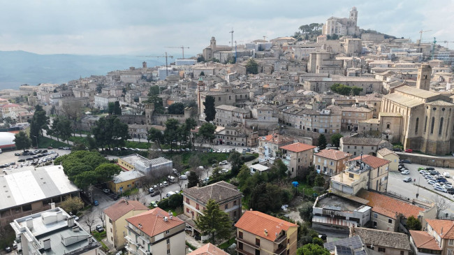 Villa in vendita a Fermo