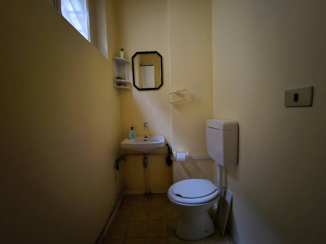 Study/Office for sale in Fermo