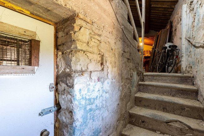 Casale in vendita a Valfornace