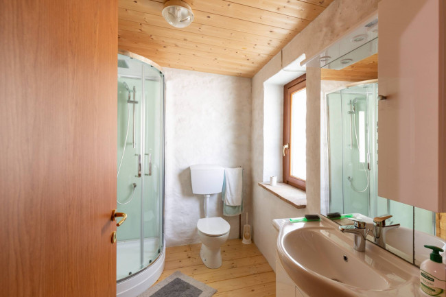 Casale in vendita a Valfornace