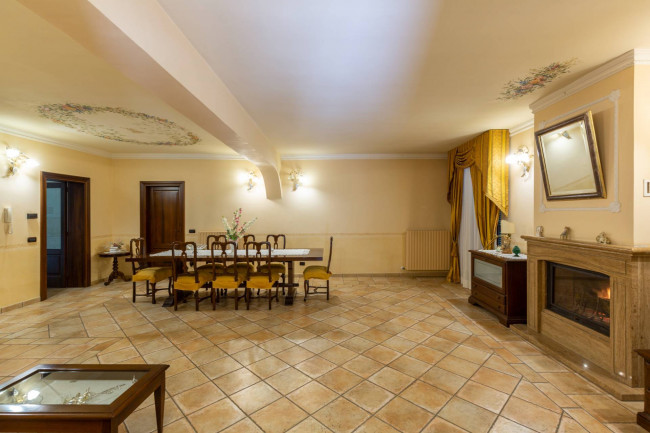 Villa in vendita a Fermo