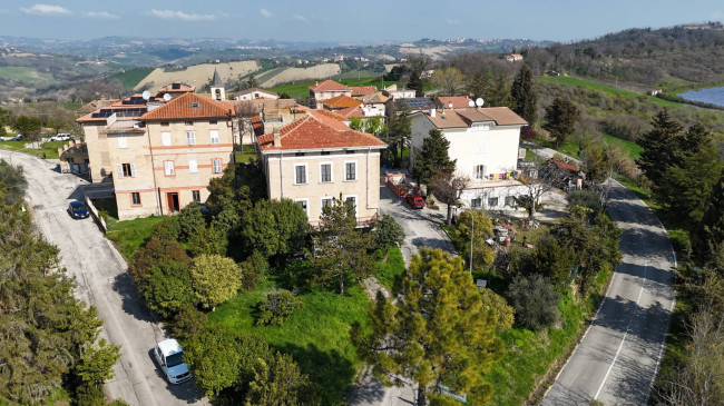 Villa in vendita a Monte Vidon Combatte