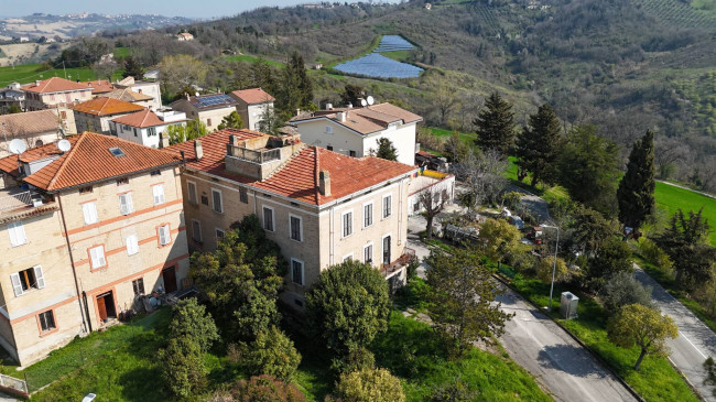 Villa in vendita a Monte Vidon Combatte
