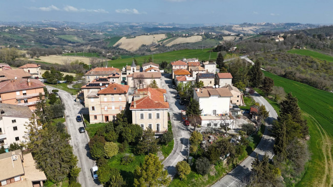 Villa in vendita a Monte Vidon Combatte
