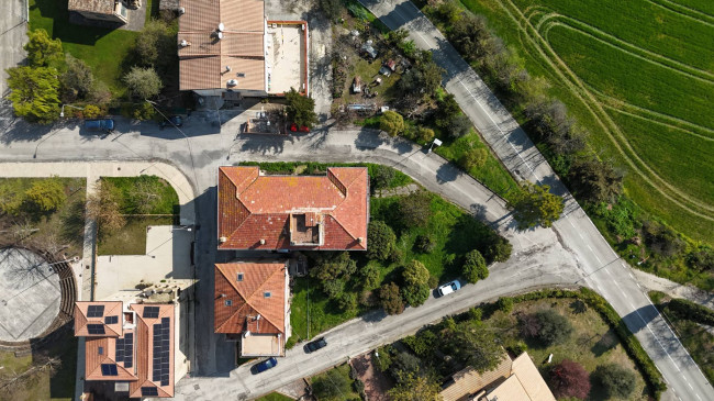 Villa in vendita a Monte Vidon Combatte