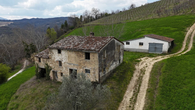 Rustic for sale in Montelparo