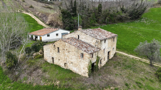 Rustic for sale in Montelparo