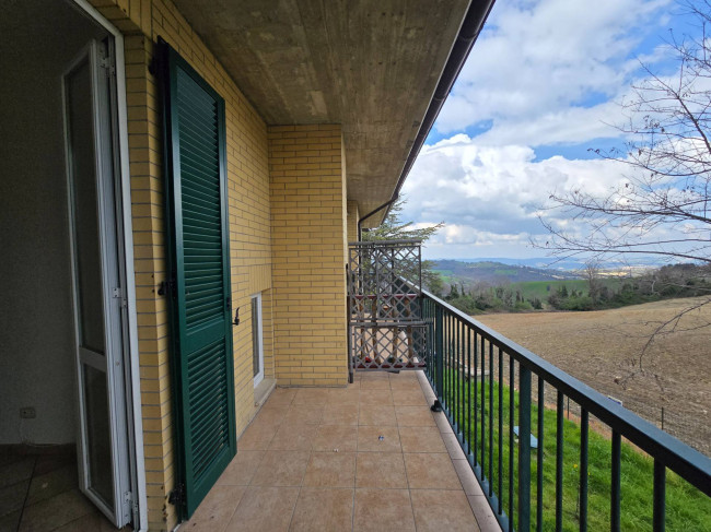 Single House for sale in Montelparo