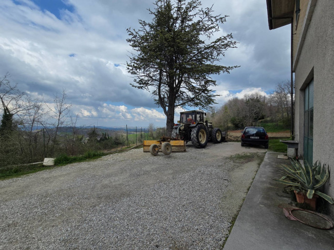 Single House for sale in Montelparo