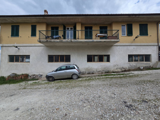 Single House for sale in Montelparo