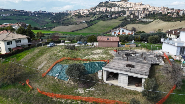 Villa for sale in Fermo