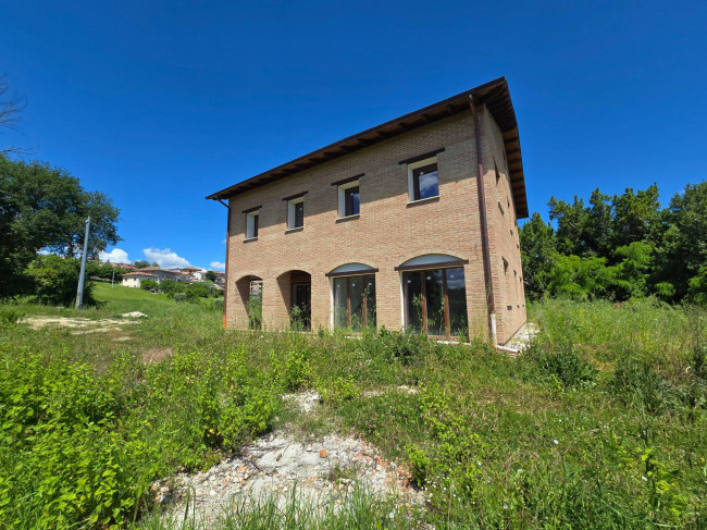 Casale in vendita a Montappone