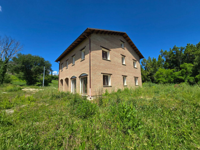 Casale in vendita a Montappone